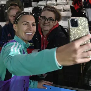 Arsenal's Steph Catley and Excited Fan Share Unforgettable Selfie Moment after FA Cup Quarterfinal Match Arsenal's Steph Catley and Excited Fan Share Unforgettable Selfie Moment after FA Cup Quarterfinal Match