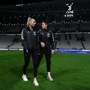 Arsenal's Stina Blackstenius and Jennifer Beattie Prepare for Juventus Showdown in UEFA Women's Champions League Arsenal's Stina Blackstenius and Jennifer Beattie Prepare for Juventus Showdown in UEFA Women's Champions League
