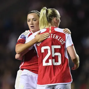 Arsenal's Stina Blackstenius Scores Hat-trick in Conti Cup Victory Over Reading Arsenal's Stina Blackstenius Scores Hat-trick in Conti Cup Victory Over Reading