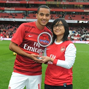 Arsenal's Theo Walcott Receives Player of the Month Award before Arsenal vs. Fulham, 2012-13 Premier League