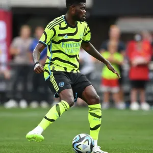 Arsenal's Thomas Partey Faces Off Against Manchester United in 2023 Pre-Season Showdown at MetLife Stadium