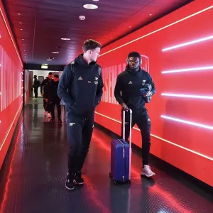 Arsenal's Thomas Partey and Rob Holding Prepare for Arsenal v Brighton & Hove Albion in Carabao Cup