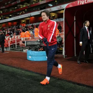 Arsenal's Tomas Rosicky Gears Up for Manchester United Clash in Premier League