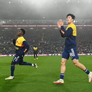 Arsenal's Tomiyasu Applauding Fans: Leeds United vs Arsenal, Premier League 2021-22