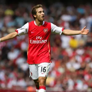 Arsenal's Triumph: Mathieu Flamini's Game-Winning Performance in Arsenal's 3-1 Victory Over Portsmouth (September 2, 2007) Arsenal's Triumph: Mathieu Flamini's Game-Winning Performance in Arsenal's 3-1 Victory Over Portsmouth (September 2, 2007)