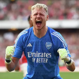 Arsenal's Triumph: Aaron Ramsdale's Emotional Victory Celebration vs. Manchester United (2023-24 Premier League)