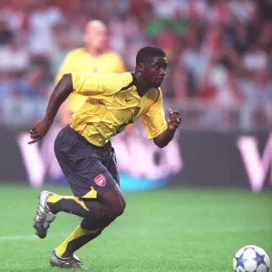 Arsenal Print: Kolo Toure's 2005 Amsterdam Tournament Victory Arsenal Print: Kolo Toure's 2005 Amsterdam Tournament Victory