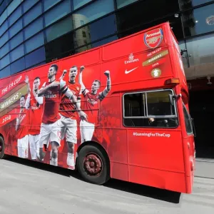 Arsenal's Triumphant Parade: Celebrating the 2013-14 Trophy Win in Islington, May 18, 2014 Arsenal's Triumphant Parade: Celebrating the 2013-14 Trophy Win in Islington, May 18, 2014