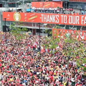Arsenal's Triumphant Parade in Islington - 2014 Arsenal's Triumphant Parade in Islington - 2014
