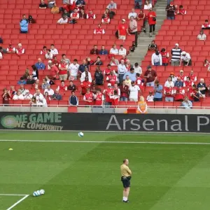 Arsenal's Triumphant Preparation: 3-1 Victory over Portsmouth in the Barclays Premier League (2007)