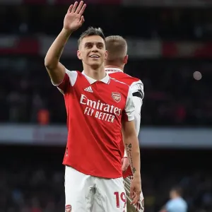 Arsenal's Trossard Scores Thriller: Arsenal FC vs Brentford FC, Premier League 2022-23 Arsenal's Trossard Scores Thriller: Arsenal FC vs Brentford FC, Premier League 2022-23