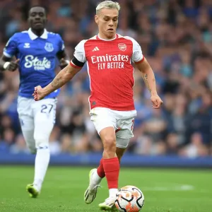 Arsenal's Trossard Shines in Everton Clash: Premier League 2023-24
