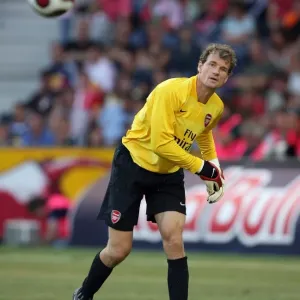 Arsenal's Unbeatable Wall: Jens Lehmann's Historic Shutout Against Salzburg