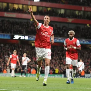Arsenal's Unforgettable 5-1 Victory: Chamakh's Stunner against Shakhtar Donetsk