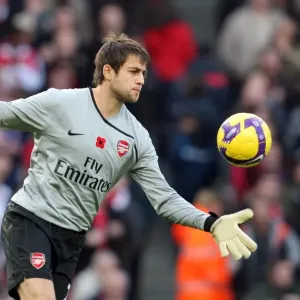 Arsenal's Unforgettable Victory: Lukasz Fabianski's Heroic Performance Against Manchester United (8/11/08)
