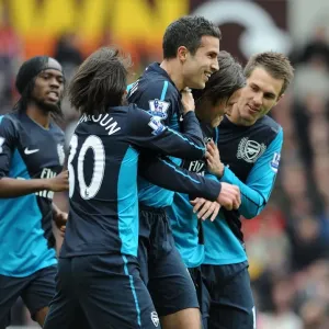Arsenal's Unforgettable Victory: Van Persie, Benayoun, Rosicky, and Ramsey's Goal Celebration (2012) - The Unstoppable Quartet