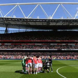 Arsenal's Unified Team Spirit: Premier League Showdown Against Leeds United at Emirates Stadium Arsenal's Unified Team Spirit: Premier League Showdown Against Leeds United at Emirates Stadium