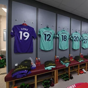 Arsenal's United Front: Pre-Match Huddle Against Burnley, Premier League 2018-19