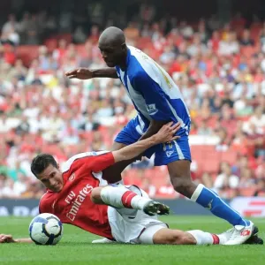 Arsenal's Van Persie Scores Twice in 4-0 Rout of Wigan Athletic, Emirates Stadium, 2009
