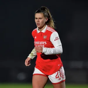 Arsenal's Victoria Pelova Goes Head-to-Head with Liverpool in FA Women's Super League Clash (2022-23)