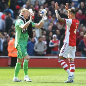 Arsenal's Victory: Ramsdale and White Celebrate Over Manchester United Arsenal's Victory: Ramsdale and White Celebrate Over Manchester United