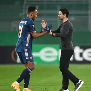 Arsenal's Victory in Vienna: Arteta and Aubameyang Celebrate Europa League Triumph over Rapid Wien
