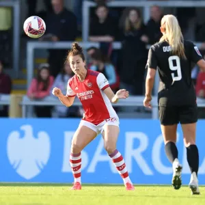 Arsenal's Viki Schnaderbeck in Action: Arsenal Women vs Everton Women, FA WSL 2021-22