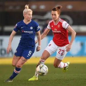 Arsenal's Viktoria Schnaderbeck Holds Off Chelsea's Bethany England in WSL Showdown Arsenal's Viktoria Schnaderbeck Holds Off Chelsea's Bethany England in WSL Showdown