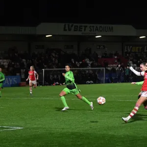 Arsenal's Vivianne Miedema Scores Third Goal Against HB Koge in UEFA Women's Champions League Arsenal's Vivianne Miedema Scores Third Goal Against HB Koge in UEFA Women's Champions League