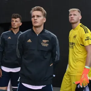 Arsenal's White, Odegaard, and Ramsdale Prepare for Crystal Palace Clash in 2022-23 Premier League