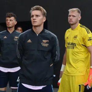 Arsenal's White, Odegaard, and Ramsdale Prepared for Crystal Palace Battle in 2022-23 Premier League