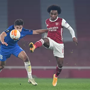 Arsenal's Willian Scores Past Molde's Haugen in Europa League Clash
