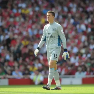 Arsenal's Wojciech Szczesny in Action against New York Red Bulls during the Emirates Cup 2011-12 Arsenal's Wojciech Szczesny in Action against New York Red Bulls during the Emirates Cup 2011-12