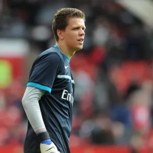 Arsenal's Wojciech Szczesny at Old Trafford Before Manchester United Clash (2011-12) Arsenal's Wojciech Szczesny at Old Trafford Before Manchester United Clash (2011-12)