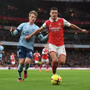 Arsenal's Xhaka Clashes with Brentford's Roerslev in Premier League Showdown