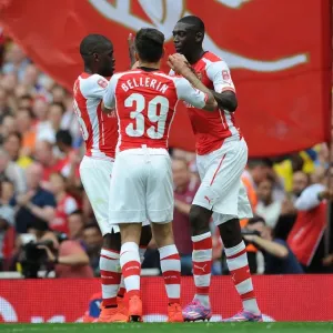Arsenal's Yaya Sanogo Scores First Goal vs Benfica at Emirates Cup 2014-15