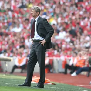 Arsene Wenger in Action: Arsenal's Victory Over Bolton Wanderers, FA Premiership, 2007