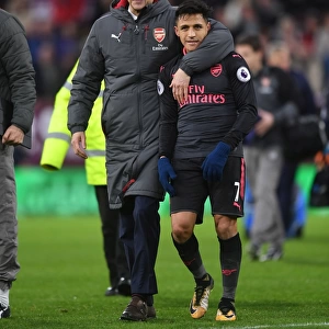 Arsene Wenger and Alexis Sanchez Celebrate Arsenal's Victory over Burnley
