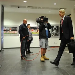Arsene Wenger Arrives at Emirates Stadium Ahead of Arsenal vs. Besiktas UCL Showdown (2014)