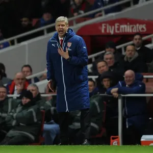 Arsene Wenger and Arsenal Face Off Against Leicester City in the Premier League (2015): A Clash at Emirates Stadium