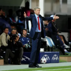 Arsene Wenger and Arsenal Face Off Against Olympique Marseille in Champions League (2013-14) Arsene Wenger and Arsenal Face Off Against Olympique Marseille in Champions League (2013-14)