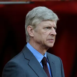 Arsene Wenger and Arsenal Face Sunderland in the Premier League (2013)