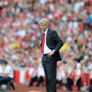 Arsene Wenger the Arsenal Manager. Arsenal 1: 1 New York Red Bulls. Emirates Cup Day 2