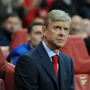 Arsene Wenger the Arsenal Manager. Arsenal 1: 2 Borussia Dortmund. UEFA Champions League