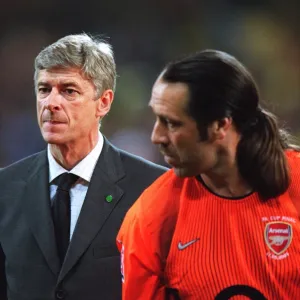 Arsene Wenger the Arsenal Manager and david Seaman before the match