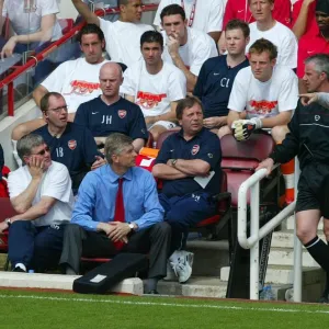 Arsene Wenger the Arsenal manager in the Dug Out. Arsenal 2: 1 Leicester City