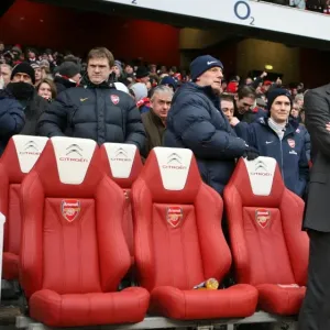 Arsene Wenger the Arsenal Manager with JK (Masseur) to his right. Arsenal 2: 2 Everton