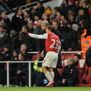 Arsene Wenger the Arsenal Manager talks to Andrey Arshavin (Arsenal). Arsenal 2: 1 Fulham Arsene Wenger the Arsenal Manager talks to Andrey Arshavin (Arsenal). Arsenal 2: 1 Fulham