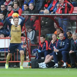 Arsene Wenger and Arsenal Medical Team at Bournemouth Match, 2016