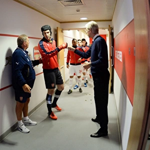 Arsene Wenger and Arsenal Team: Pre-Match Huddle vs Everton, Premier League 2015/16
